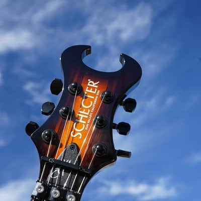 Schecter USA CUSTOM SHOP Synyster Gates FR Vintage Sunburst w/Pinstripes 6-String Electric Guitar w/ Black Tolex Case image 5