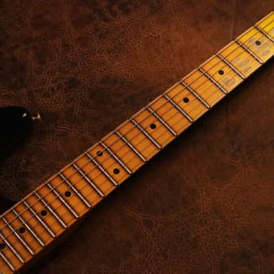 Fender Custom Shop 1957 Stratocaster Relic in Faded Aged 2-tone Sunburst image 5