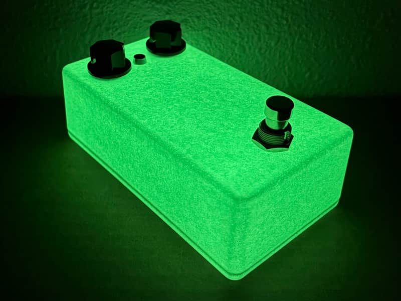Glow-in-the-Dark Spires Red Channel Fuzz Clone image 1