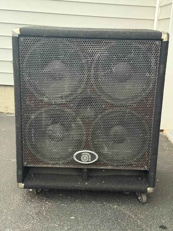Ampeg BSE410HLF 400-Watt 4x10