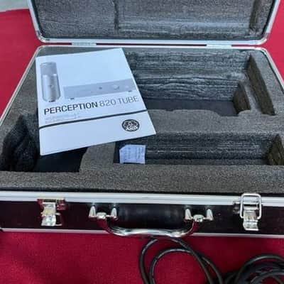 AKG P820 First Generation 2011 - Silver Blue image 4