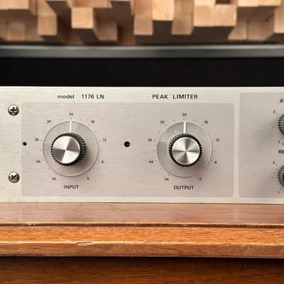 Vintage Urei 1176LN Rev H Limiting Amplifier. Universal Audio 1176 compressor. Just serviced image 4