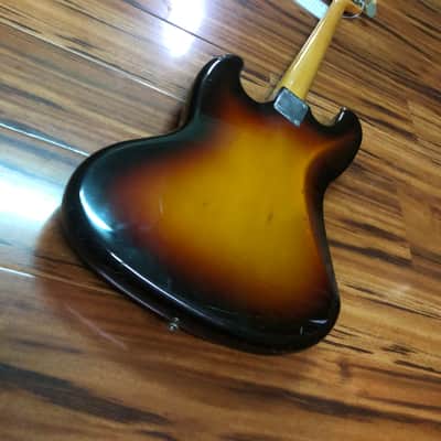 Squier by fender JV seriea 62's jazz bass 1984 3 tsb image 3
