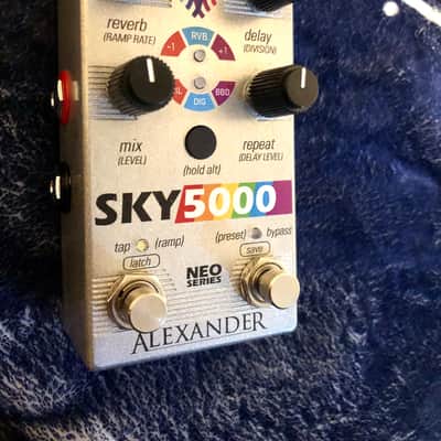 Alexander Pedals Sky 5000 Neo Series Delay 2018 - Blue Sky Blue image 2