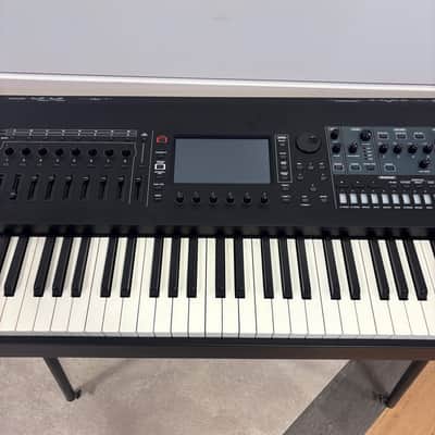 Roland FANTOM-8 image 3