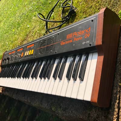 値下げしました！Roland EP-09 s-l400.jpg