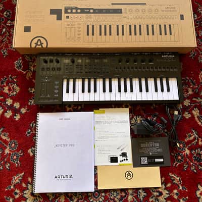 Arturia Keystep Pro Chroma 37-Key MIDI Controller 2024 - Present - Black