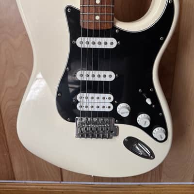 Fender Standard Fat Stratocaster 2004 - Arctic White image 2