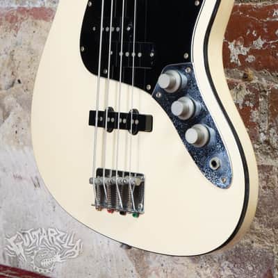 Fender Aerodyne Jazz Bass AJB 2006 Vintage White CIJ Japan image 5