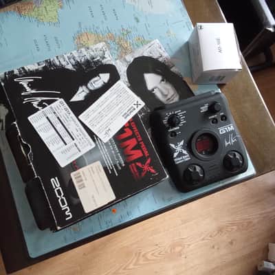 Discontinued & rare : Zoom G1M Micheal Ammott signature edition image 1