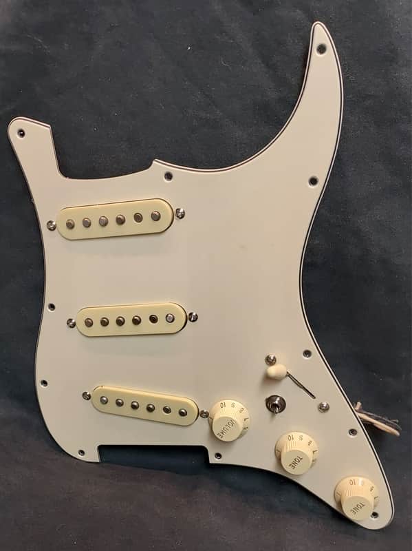 Rock'n R Guitars Loaded SSS for Strat Pickguard W/GM Premium Texas PUPS & Mods 2026 Cream image 1