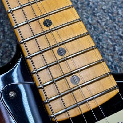 Fender American Ultra Luxe Stratocaster 2021 - Sunburst image 14