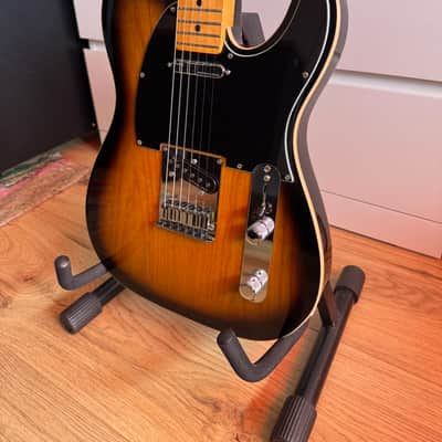 Fender American Ultra Luxe Telecaster 2-Color Sunburst image 3