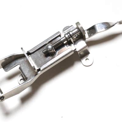 Ludwig 3-Point Extension Snare Strainer (Throw Off) Nickel Plated, "L" logo Stamp, Mounting Hardware - 1940s / INSPECTED & TESTED image 3