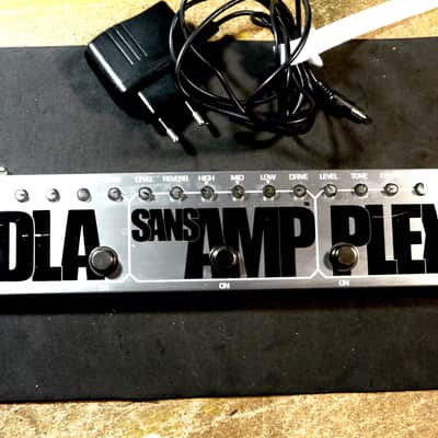 Tech 21 Fly Rig 5 V1 with PLEXI and original PSU image 1