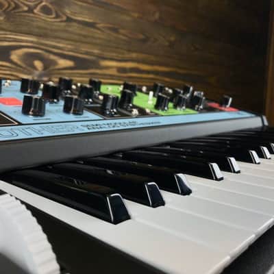 Moog Grandmother Dark 32-Key Semi-Modular Analog Synthesizer 2020 - Present - Black / Black Panel image 6