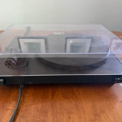 Immagine Pro-Ject Debut III Turntable w/ Ortofon OM 5E Cartridge 2000s - Black - 8
