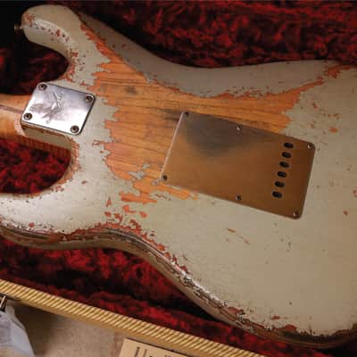 Fender Custom Shop Masterbuilt 1958 Stratocaster Heavy Relic 2020 - Heavily Aged Pale Sonic Blue Over Choc Faded 3-Tone Sunburst (Heavy Relic) image 4