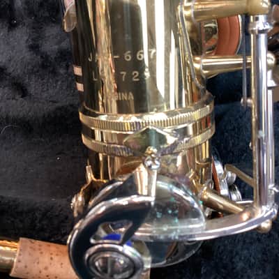 Jupiter JAS-667 Alto Saxophone image 8