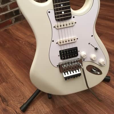Kramer Pacer Early 80s White image 2
