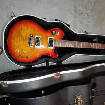 Line 6 Variax JTV-59 | Reverb