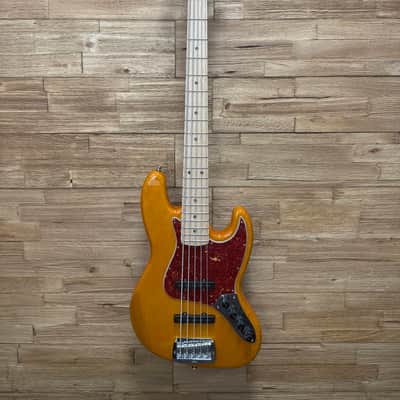 G&L JB-5 USA 5- string Jazz Bass -2022 - Honey Amber- Pine body -w/Sadowsky Preamp + OHSC image 3