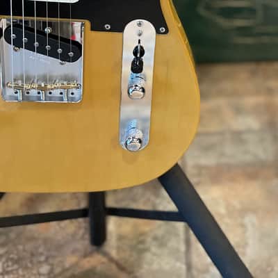 Fender American Pro Classic Hotshot Telecaster in Butterscotch Blonde w Logo Bag image 8