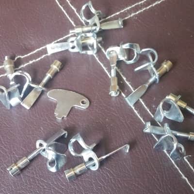 MINT Ludwig VINTAGE RARE 2 / PAIR Tunable Tambourine Hooks / Claws Head Clips 60s 70s 10 AVAILABLE ORIGINAL TUNING KEY image 3