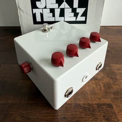 Jext Telez White Pedal V2 2017 - 2019 - White with Red Knobs image 4