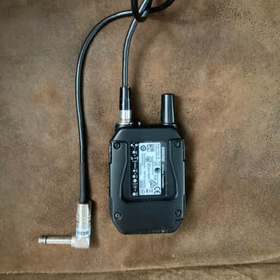 Shure GLXD1 Z2 Wireless Instrument Transmitter image 3
