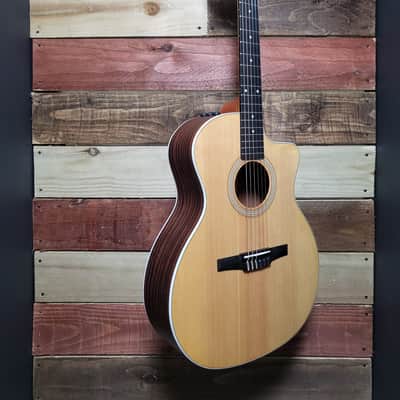 Taylor 214ce with ES2 Electronics 2021  Natural image 6