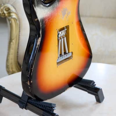 Fender Custom Shop Stevie Ray Vaughan Signature Strato Relic Faded 3 Color Sunburst image 8