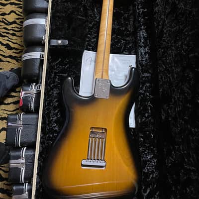 MINT Fender Eric Johnson Stratocaster Signed image 2