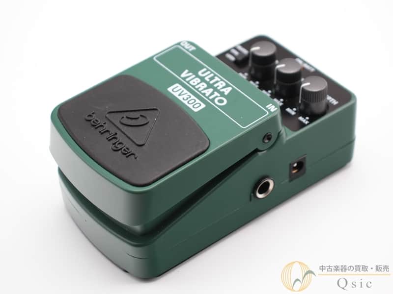 Behringer UV300