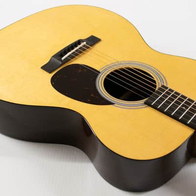 Martin OM-21 Standard Series Acoustic Guitar - Natural image 4