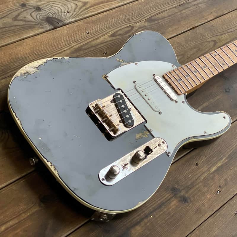 Sonnemo Custom Vintage Twangster - Black with top binding image 1