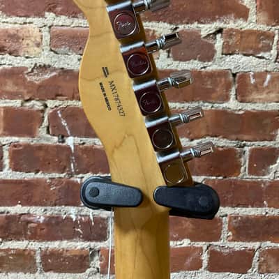 Fender Player Telecaster with Maple Fretboard 2018 - Present - 3-Color Sunburst image 15
