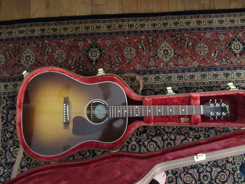 Gibson J-45 Studio Walnut 2025 - Present Gloss Walnut Burst