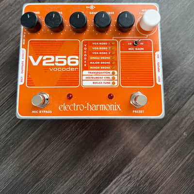 Electro-Harmonix V256 Vocoder Pedal | Reverb