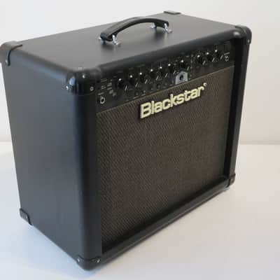 Blackstar ID:30 TVP Modelling Guitar Amplifier Combo, FS-10 Footswitch image 3