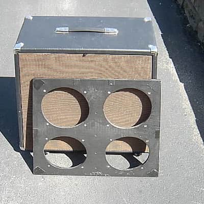 Tone Junkie speaker cabinet with varied baffles, casters image 8