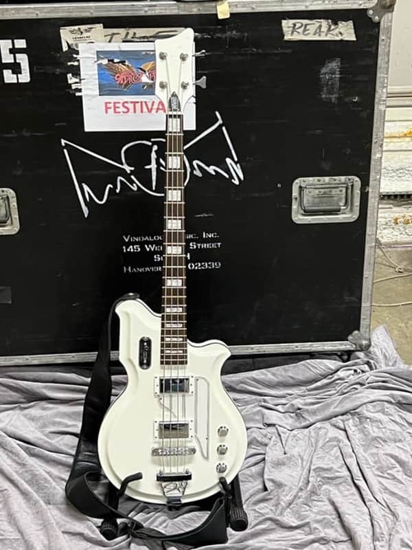 Eastwood Tom Hamilton's Aerosmith, Airline Map DLX  White "Dressing Room Bass" (#23) 2000s - White image 1