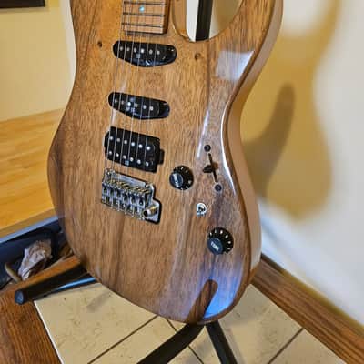 Ibanez TQM1-NT Tom Quayle Signature with Monkey WOOD body & Maple Neck 2018 - Present - Natural image 4
