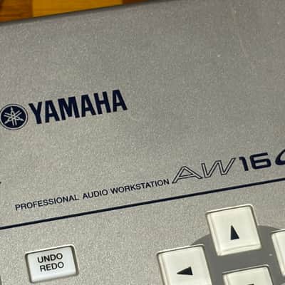 Yamaha AW16G Professional Audio Workstation 16-Track Digital Recorder 2000s - Silver image 3