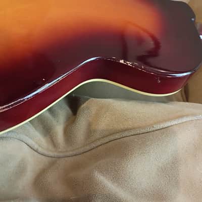 Guild T-100D 1963 Sunburst with P90 pickups video image 10