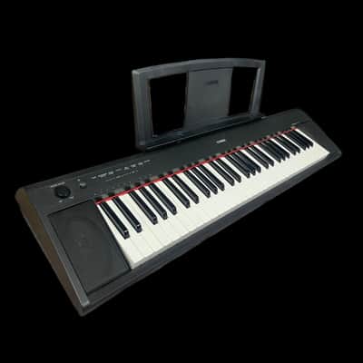Yamaha Piaggero NP-11 Keyboard image 2