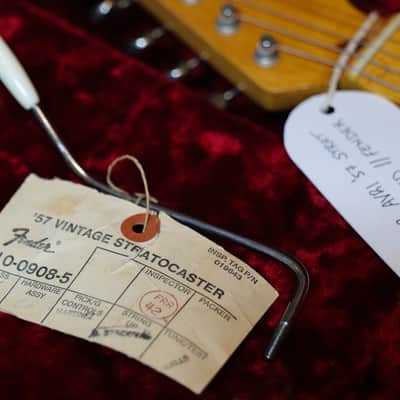 Fender AVRI 57 1982 Fullerton Strat - Fiesta Red image 12