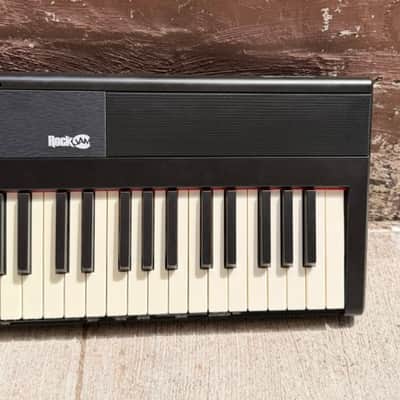RockJam 88-Key Digital Piano with Semi-Weighted Keys image 9