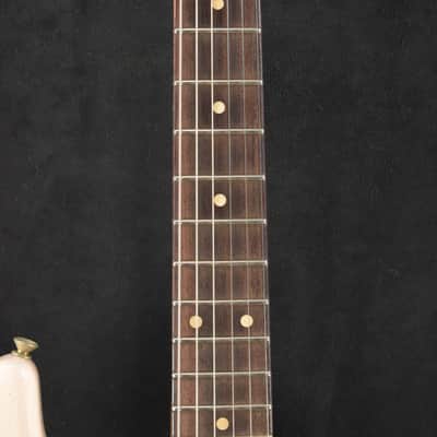 Mint Fender Limited Edition '59 Stratocaster - Relic Super Faded Aged Shell Pink image 6