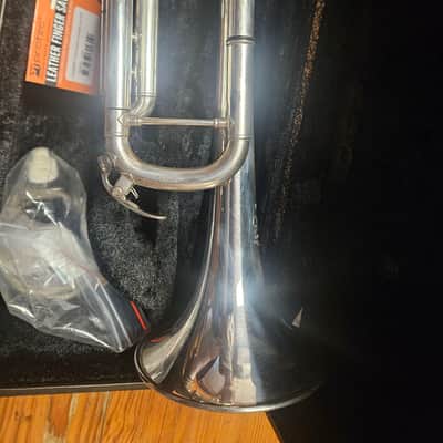 Yamaha Xeno 8335RGS Silver Trumpet W/ Reversed Leadpipe, Gold Brass Bell! image 10